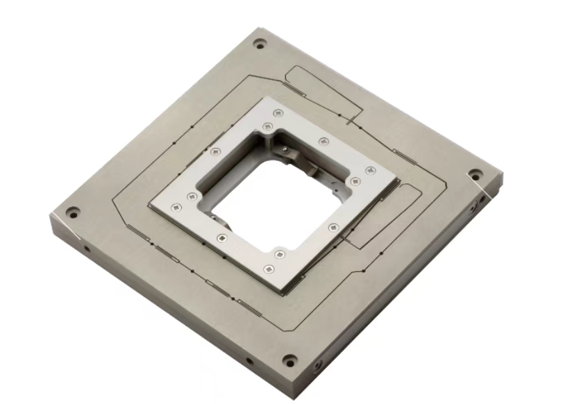 PIZEOCONCEPT LT2，LT3，LT5，LT6纳米定位器， 2/3/5/6轴多轴向可选轻型压电线性平移台LT系列